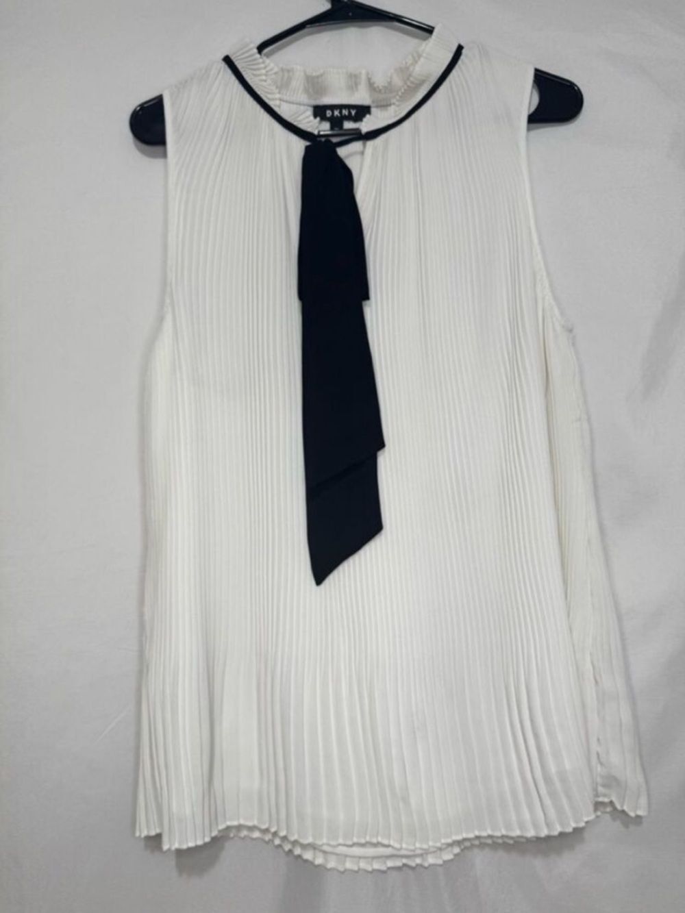 DKNY Pleated Georgette Mandarin collar tie neck tank
